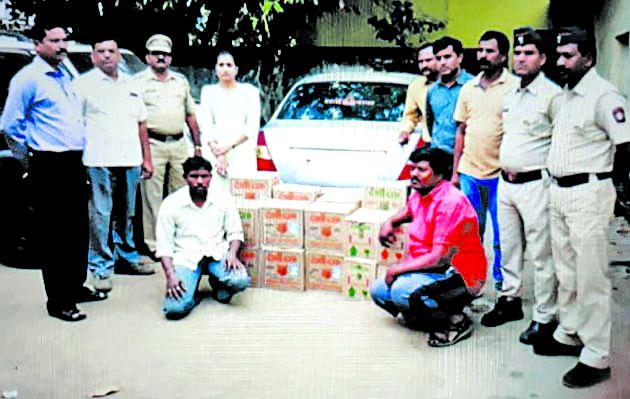 15 lakh worth of money seized | १५ लाखांचा मुद्देमाल जप्त 15 lakh worth of money seized | १५ लाखांचा मुद्देमाल जप्त