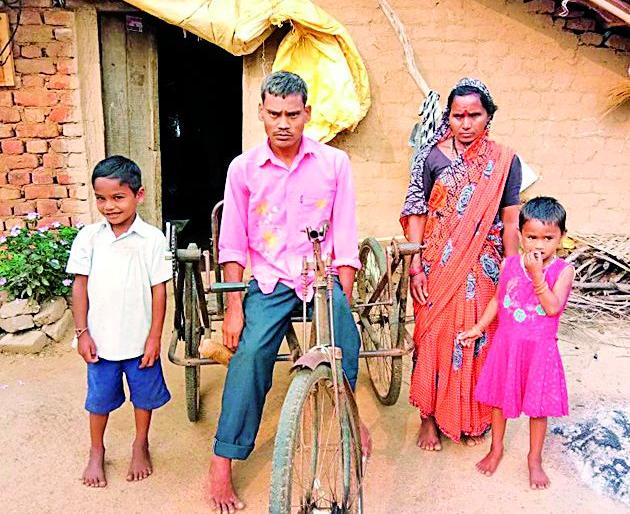 Divyaung Manohar becomes cleanliness 'eidol' | दिव्यांग मनोहर ठरला स्वच्छतेचा ‘आॅयडॉल’