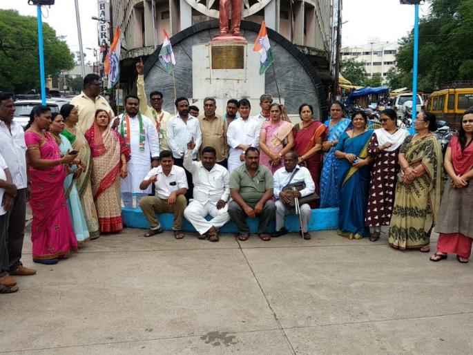 Demonstrations against Subramaniam Swamy's protest | सुब्रह्मण्यम स्वामींच्या निषेधार्थ निदर्शने Demonstrations against Subramaniam Swamy's protest | सुब्रह्मण्यम स्वामींच्या निषेधार्थ निदर्शने