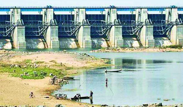 Gosekhurd returns to farmers hope | गोसेखुर्दने फेरले शेतकऱ्यांच्या आशेवर पाणी Gosekhurd returns to farmers hope | गोसेखुर्दने फेरले शेतकऱ्यांच्या आशेवर पाणी