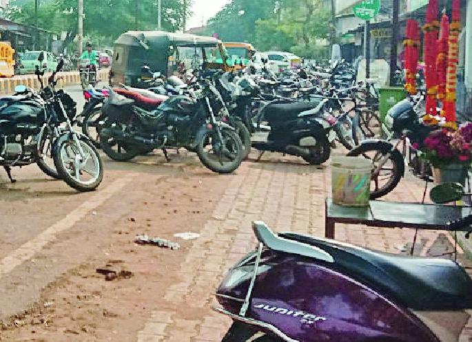 Many problems with Bhadravati getting the status of Five Star | भद्रावतीला फाईव्ह स्टारचा दर्जा मिळण्यात अनेक अडचणी