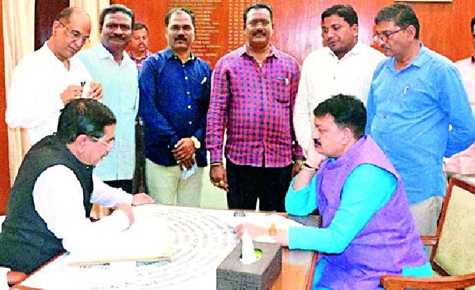 Start the 'five' coal mines | ‘त्या’ पाच कोळसा खदानी सुरु कराव्या