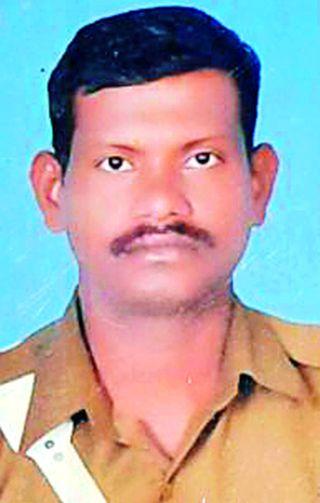 The last message to the stranger | लाडक्या जवानाला अखेरचा निरोप The last message to the stranger | लाडक्या जवानाला अखेरचा निरोप