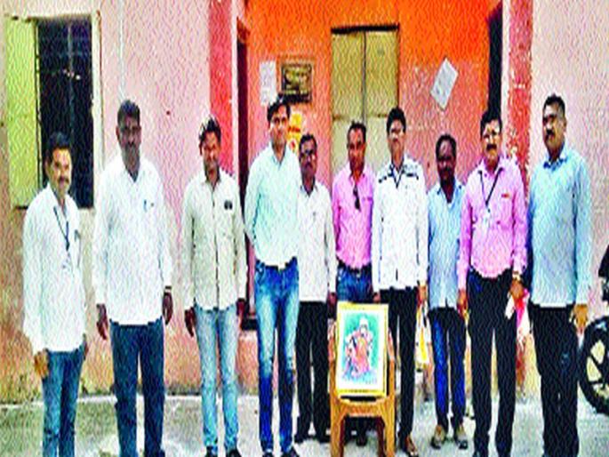 A visit to Tukdoji Maharaj Clean Village Competition Committee | तुकडोजी महाराज स्वच्छ ग्राम स्पर्धा कमिटीची दसाणेला भेट A visit to Tukdoji Maharaj Clean Village Competition Committee | तुकडोजी महाराज स्वच्छ ग्राम स्पर्धा कमिटीची दसाणेला भेट