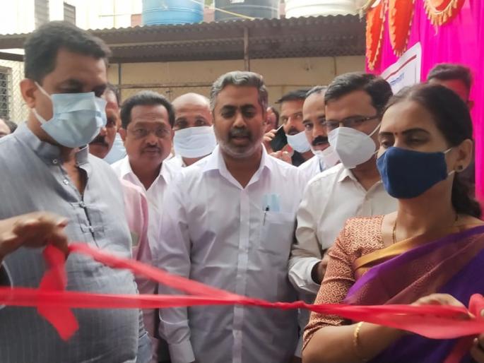 Hasty public offering of oxygen project at the temple | देवळ्यात ऑक्सिजन प्रकल्पाचे घाईघाईत लोकार्पण Hasty public offering of oxygen project at the temple | देवळ्यात ऑक्सिजन प्रकल्पाचे घाईघाईत लोकार्पण