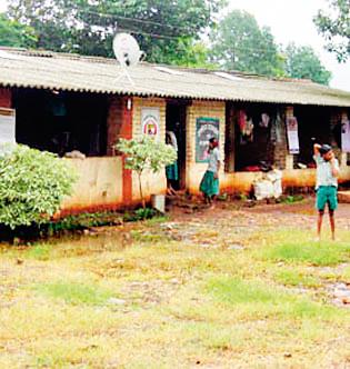 Six crores for the Ashram schools | आश्रमशाळांसाठी सहा कोटी Six crores for the Ashram schools | आश्रमशाळांसाठी सहा कोटी