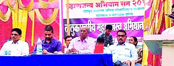 Priority of farmers' interests | शेतकऱ्यांच्या हिताला प्राधान्य