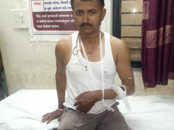 Leopard attack on farmer | शेतकऱ्यावर बिबट्याचा हल्ला Leopard attack on farmer | शेतकऱ्यावर बिबट्याचा हल्ला