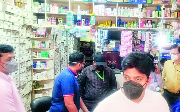 Collector action mode to prevent black market of Remedesivir | रेमडेसिवीरचा काळाबाजार रोखण्यासाठी कलेक्टर ॲक्शन मोडवर