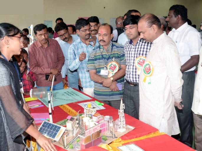  Presented in the science fair 43 experiments | विज्ञान मेळाव्यात मांडले ४३ प्रयोग