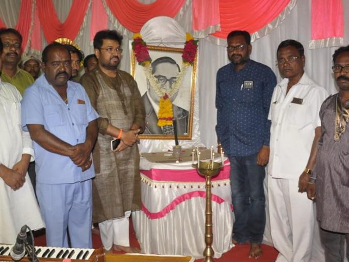 Dr. Babasaheb Ambedkar's introduction to the lecture | डॉ. बाबासाहेब आंबेडकर व्याख्यानमालेस उत्साहात प्रारंभ Dr. Babasaheb Ambedkar's introduction to the lecture | डॉ. बाबासाहेब आंबेडकर व्याख्यानमालेस उत्साहात प्रारंभ