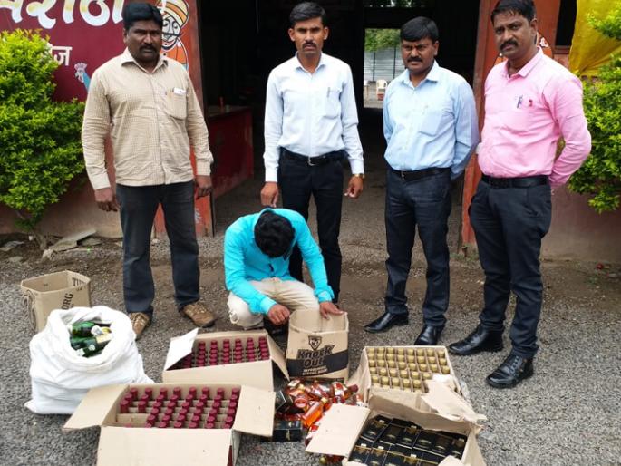Raids in five places by state excise department; Liquor seized | राज्य उत्पादन शुल्क विभागाचे पाच ठिकाणी छापे; दारू जप्त Raids in five places by state excise department; Liquor seized | राज्य उत्पादन शुल्क विभागाचे पाच ठिकाणी छापे; दारू जप्त