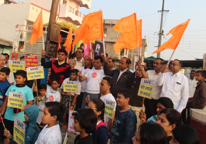 Citizens Response to Run for Merit Rally | रन फॉर मेरिट रॅलीस शहरवासीयांचा प्रतिसाद Citizens Response to Run for Merit Rally | रन फॉर मेरिट रॅलीस शहरवासीयांचा प्रतिसाद