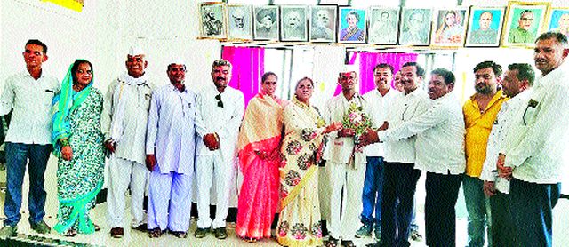 Kalwan Panchayat Committee will be elected as the Chairman | कळवण पंचायत समिती सभापतिपदी साबळे