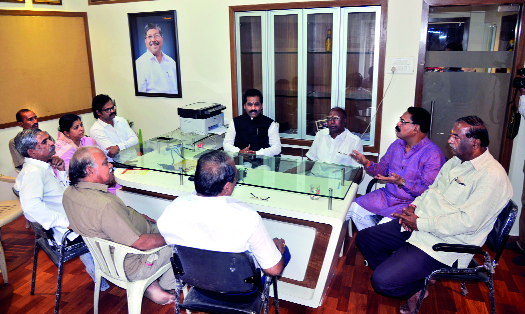 Avoiding the implementation of priestly law | पुजारी नेमणूक कायदा अंमलबजावणीस टाळाटाळ