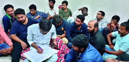 Juvenile raid on Peerwadi raid; 19 people arrested | पीरवाडीत जुगार अड्ड्यावर छापा; १९ जणांना अटक