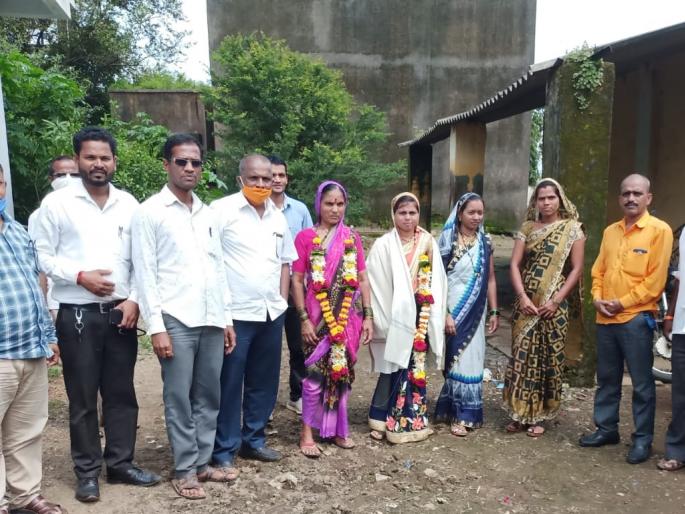 Vanita Chavan unopposed as Manikkhamb Deputy Panch | माणिकखांब उपसरपंचपदी वनिता चव्हाण बिनविरोध Vanita Chavan unopposed as Manikkhamb Deputy Panch | माणिकखांब उपसरपंचपदी वनिता चव्हाण बिनविरोध