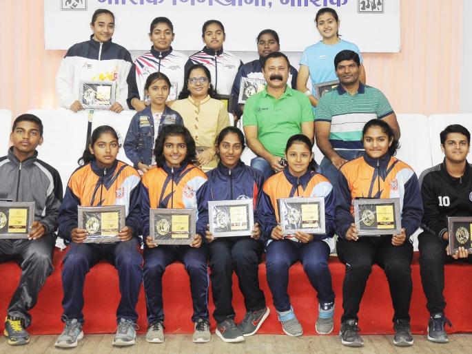 Manmad players selected in state team | मनमाडच्या खेळाडूंची राज्य संघात निवड
