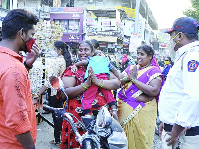 ‘Pandurang’ ran like a policeman; The child rested in Mauli's lap! | पोलिसांमधील जणू ‘पांडुरंग’ धावला; हरविलेला बालक माऊलीच्या कुशीत विसावला !