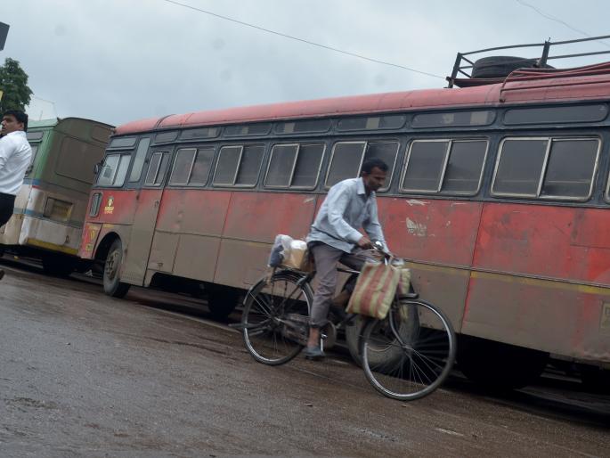 nashik,bus,stations,corporation,station | महामंडळाच्या सर्व बसेस स्थानकातच nashik,bus,stations,corporation,station | महामंडळाच्या सर्व बसेस स्थानकातच