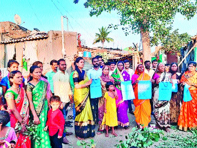 The hotel operators get a fine of ten thousand | हॉटेलचालकांकडून दहा हजारांचा दंड वसूल The hotel operators get a fine of ten thousand | हॉटेलचालकांकडून दहा हजारांचा दंड वसूल