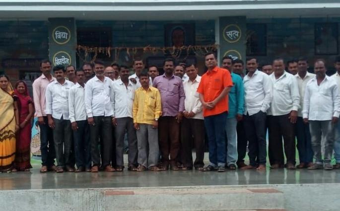 Zip at Sakora Excite the parents to participate in the school | साकोरा येथे जि.प. शाळेत पालक मेळावा उत्साहात Zip at Sakora Excite the parents to participate in the school | साकोरा येथे जि.प. शाळेत पालक मेळावा उत्साहात