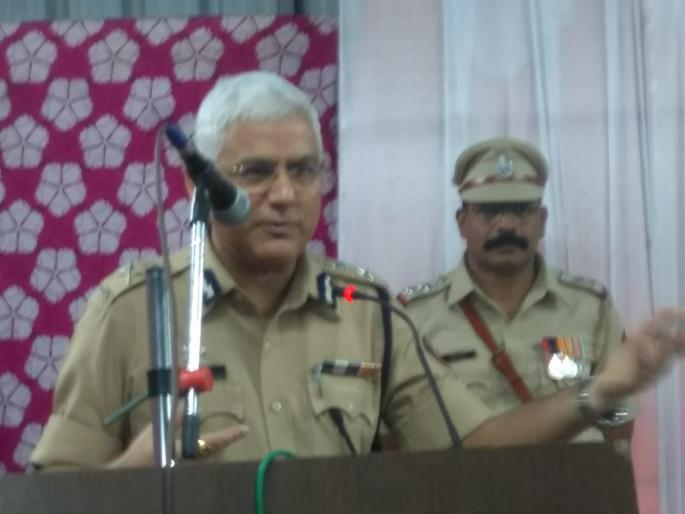 Attendance of peace committee meeting for the first time | शांतता समितीच्या बैठकीला प्रथमच अपर महासंचालकांची उपस्थिती Attendance of peace committee meeting for the first time | शांतता समितीच्या बैठकीला प्रथमच अपर महासंचालकांची उपस्थिती