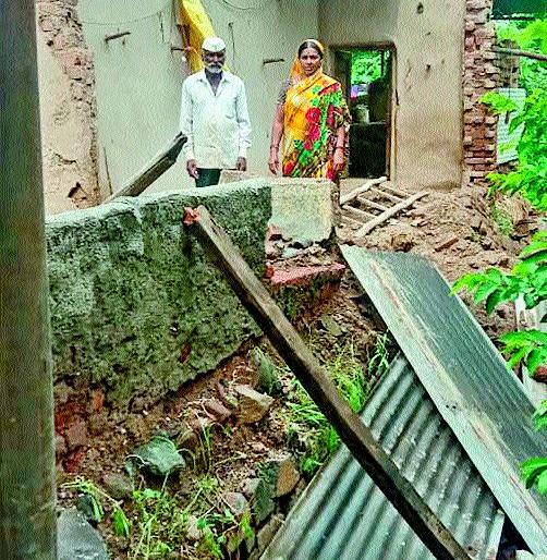 House collapses in Jaipur; Loss of two lakhs | जयपूर येथे घर कोसळले; दोन लाखांचे नुकसान House collapses in Jaipur; Loss of two lakhs | जयपूर येथे घर कोसळले; दोन लाखांचे नुकसान