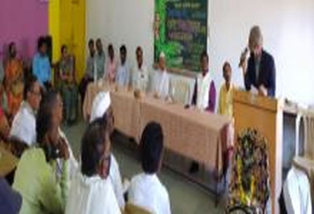 Teachers are the guide for the prosperity of the country | देशाच्या समृद्धीसाठी शिक्षकच दिशादर्शक