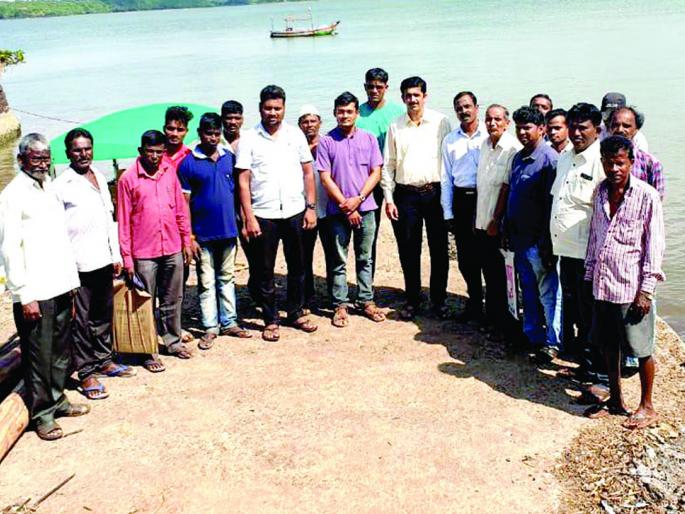 Damage inspection by the Department of Fisheries | मत्स्य विभागाकडून नुकसानीची पाहणी, अधिकाऱ्यांनी केला पंचनामा Damage inspection by the Department of Fisheries | मत्स्य विभागाकडून नुकसानीची पाहणी, अधिकाऱ्यांनी केला पंचनामा