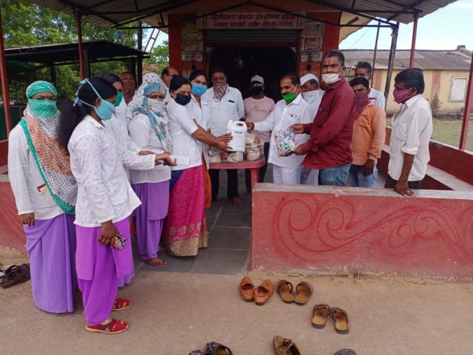 Salute to Corona Warriors at Pangri | पांगरी येथे कोरोना वॉरिर्यसना सलाम Salute to Corona Warriors at Pangri | पांगरी येथे कोरोना वॉरिर्यसना सलाम