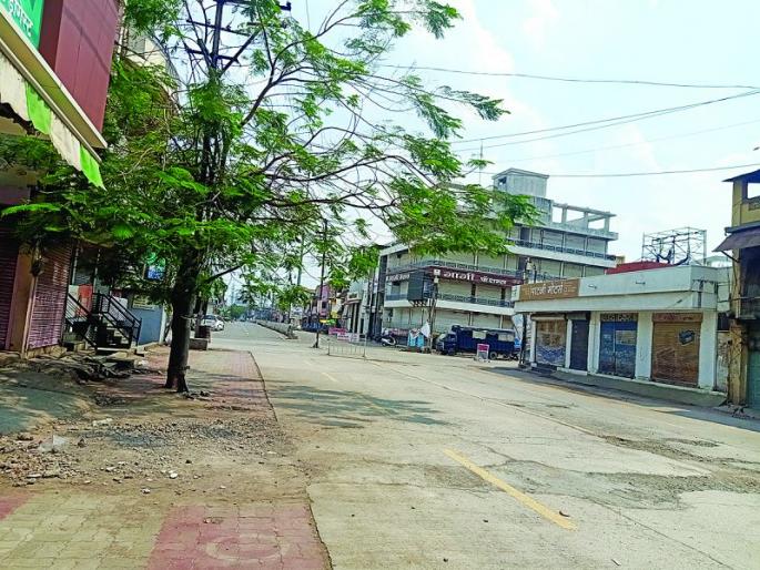 CoronaVirus in Washim: 5320 examined of 1060 family | CoronaVirus in Washim : १०६० कुटुंबातील ५३२० नागरिकांची तपासणी CoronaVirus in Washim: 5320 examined of 1060 family | CoronaVirus in Washim : १०६० कुटुंबातील ५३२० नागरिकांची तपासणी