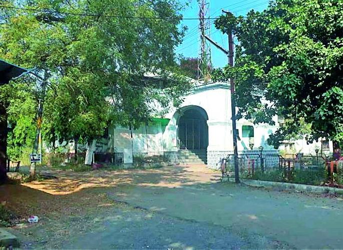 The transfer of the collector to the constraint | कलेक्टोरेटला स्थानांतरणाचा अडथळा The transfer of the collector to the constraint | कलेक्टोरेटला स्थानांतरणाचा अडथळा