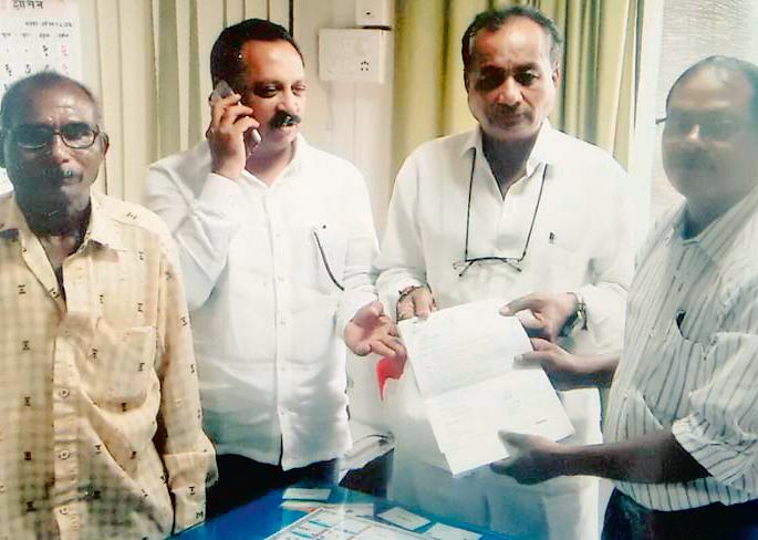 Nine years of union elections, next to the election | ९ वर्षांपासून युनियन प्रतिनिधींच्या निवडणुकीला बगल Nine years of union elections, next to the election | ९ वर्षांपासून युनियन प्रतिनिधींच्या निवडणुकीला बगल