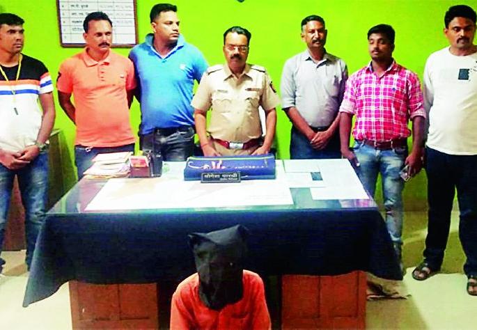 Jewelry seized jewelery | देवाचे दागिने चोरणारा जेरबंद