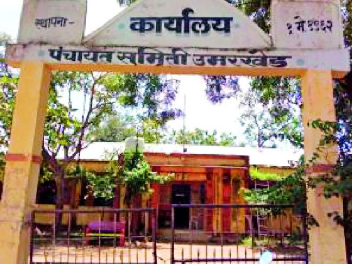 Umarkhed taluka became a hotspot for corona virus | उमरखेड तालुका बनला कोरोना विषाणूचा हॉटस्पॉट Umarkhed taluka became a hotspot for corona virus | उमरखेड तालुका बनला कोरोना विषाणूचा हॉटस्पॉट