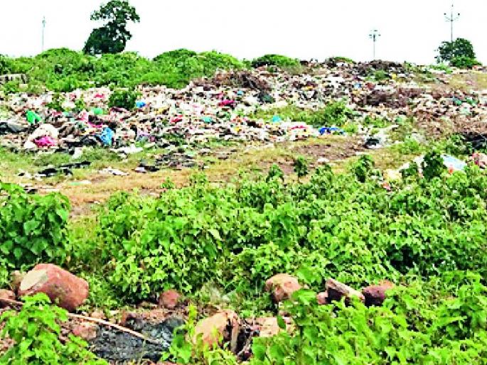 Dismissal status in the field of extremes | हद्दवाढ क्षेत्रात विदारक स्थिती Dismissal status in the field of extremes | हद्दवाढ क्षेत्रात विदारक स्थिती