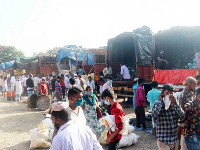 Coronavirus, Lockdown News: Coronavirus: APMC inflows down for third day in a row | Coronavirus, Lockdown News: कोरोनाचा विळखा: एपीएमसीतील आवक सलग तिसऱ्या दिवशीही घटली Coronavirus, Lockdown News: Coronavirus: APMC inflows down for third day in a row | Coronavirus, Lockdown News: कोरोनाचा विळखा: एपीएमसीतील आवक सलग तिसऱ्या दिवशीही घटली