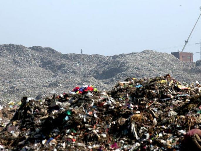 The municipality needs an extension for the Deonar dumping ground | देवनार डम्पिंग ग्राउंडसाठी पालिकेला हवी मुदतवाढ The municipality needs an extension for the Deonar dumping ground | देवनार डम्पिंग ग्राउंडसाठी पालिकेला हवी मुदतवाढ