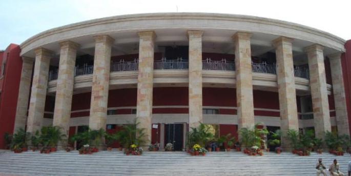 Confusion about the winter session; Mumbai or Nagpur is not yet a final decision | हिवाळी अधिवेशनाबाबत संभ्रम; मुंबई की नागपूर अद्याप अंतिम निर्णय नाही Confusion about the winter session; Mumbai or Nagpur is not yet a final decision | हिवाळी अधिवेशनाबाबत संभ्रम; मुंबई की नागपूर अद्याप अंतिम निर्णय नाही