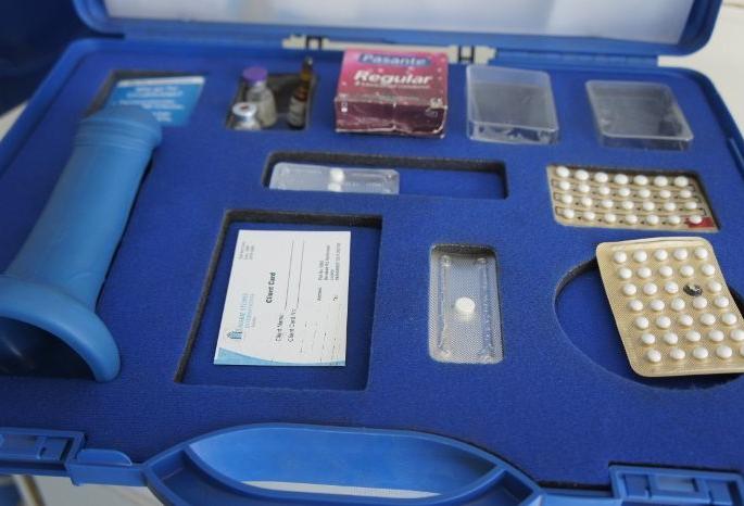 The 'she' kit in family planning; Unexplained pain | कुटुंब नियोजनातील 'ती' किट; सांगता न येणारे दुखणे The 'she' kit in family planning; Unexplained pain | कुटुंब नियोजनातील 'ती' किट; सांगता न येणारे दुखणे