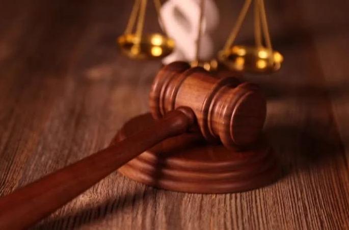 Son burns father, sentenced to five years | भांडणादरम्यान रागाच्या भरात वडिलांना जाळले; मुलाला पाच वर्षे कारावास