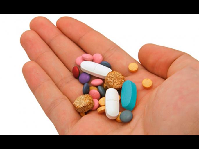 Reason for medicine color why are medicines colorful | वेगवेगळ्या रंगांची का असतात औषधं? जाणून घ्या यामागचं कारण... Reason for medicine color why are medicines colorful | वेगवेगळ्या रंगांची का असतात औषधं? जाणून घ्या यामागचं कारण...