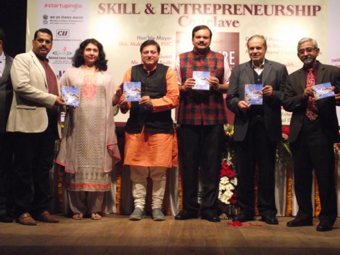 Skillful education necessary with traditional education : Arun Firodia | पारंपारिक शिक्षणाबरोबरच कौशल्याधिष्ठित शिक्षण आवश्यक : अरूण फिरोदिया Skillful education necessary with traditional education : Arun Firodia | पारंपारिक शिक्षणाबरोबरच कौशल्याधिष्ठित शिक्षण आवश्यक : अरूण फिरोदिया