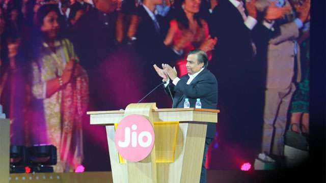 Reliance Jio's Bumper Lottery; jio Fiber to offer free HD/4K TV with 100 Mbps speed and more | Reliance AGM 2019: रिलायन्स जिओची बंपर लॉटरी; 100 एमबीपीएस स्पीडसोबत मिऴणार मोफत 4K टीव्ही आणि बरेच काही Reliance Jio's Bumper Lottery; jio Fiber to offer free HD/4K TV with 100 Mbps speed and more | Reliance AGM 2019: रिलायन्स जिओची बंपर लॉटरी; 100 एमबीपीएस स्पीडसोबत मिऴणार मोफत 4K टीव्ही आणि बरेच काही