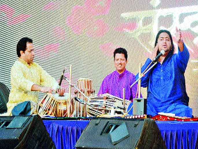 Say green ... someone say Govind ..! | हरी म्हणा... कुणी गोविंद म्हणा..! Say green ... someone say Govind ..! | हरी म्हणा... कुणी गोविंद म्हणा..!