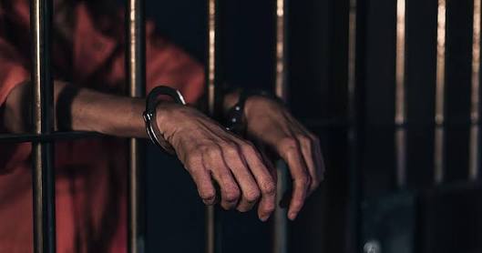 Shocking! Five accused escape from yerwada jail who's name registred in mocca act | धक्कादायक ! येरवडा कारागृहातून मोक्यासह गंभीर गुन्ह्यातील पाच आरोपींचे पलायन Shocking! Five accused escape from yerwada jail who's name registred in mocca act | धक्कादायक ! येरवडा कारागृहातून मोक्यासह गंभीर गुन्ह्यातील पाच आरोपींचे पलायन