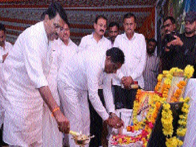 Work hard, don't believe the rumors - the ocean | निर्भिडपणे काम करा, अफवांवर विश्वास ठेवू नका -क्षीरसागर Work hard, don't believe the rumors - the ocean | निर्भिडपणे काम करा, अफवांवर विश्वास ठेवू नका -क्षीरसागर