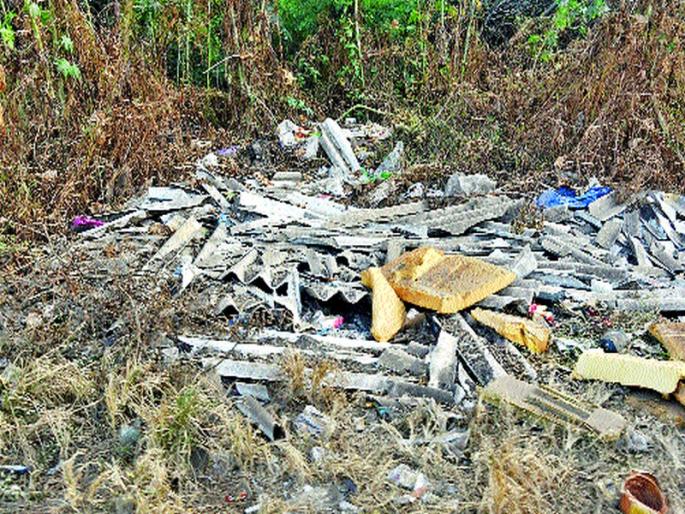  Explain the city of 'Debris'; Wastropation of Nashik, which is moving towards Smart City | ‘डेब्रीज’चा शहराला विळखा ; स्मार्ट सिटीकडे वाटचाल करणाऱ्या नाशिकचे  विद्रुपीकरण 