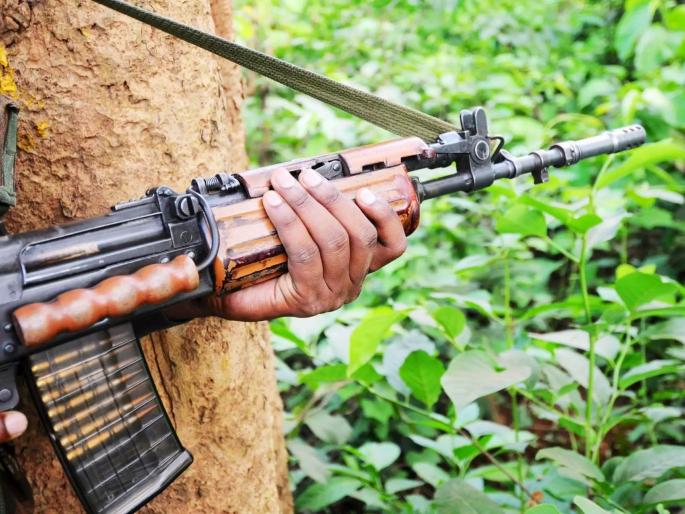 Two naxal arrested and two dead in two separate anti-Naxal operations | दोन विभिन्न नक्षलविरोधी कारवाईत दोघांचा खात्मा तर दोघे अटकेत Two naxal arrested and two dead in two separate anti-Naxal operations | दोन विभिन्न नक्षलविरोधी कारवाईत दोघांचा खात्मा तर दोघे अटकेत